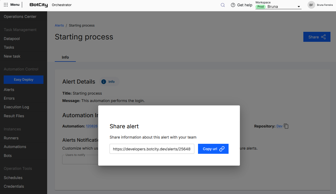 Share Alert Screenshot of the BotCity Orchestrator on the Alert details screen. Shows a modal window with the alert sharing information, with a link in a box and a copy link button next to it.