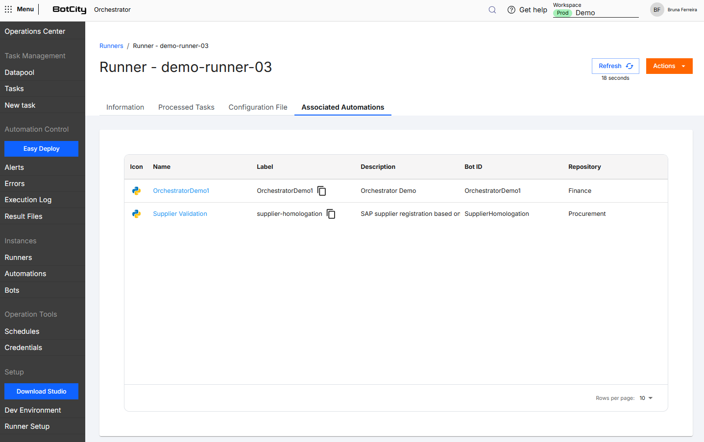 Screenshot of the BotCity Orchestrator, on the information page of a specific Runner, showing the Associated Automations tab with the list of automations linked to the Runner.