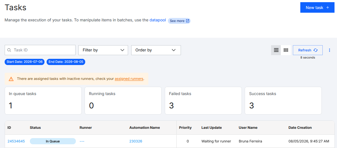 Screenshot of the BotCity Orchestrator, in the Tasks menu, showing an offline Runners warning for tasks associated with Runners that are offline. The warning includes a direct link to the Runners tab of the platform, where it is possible to manage the workspace's Runners.